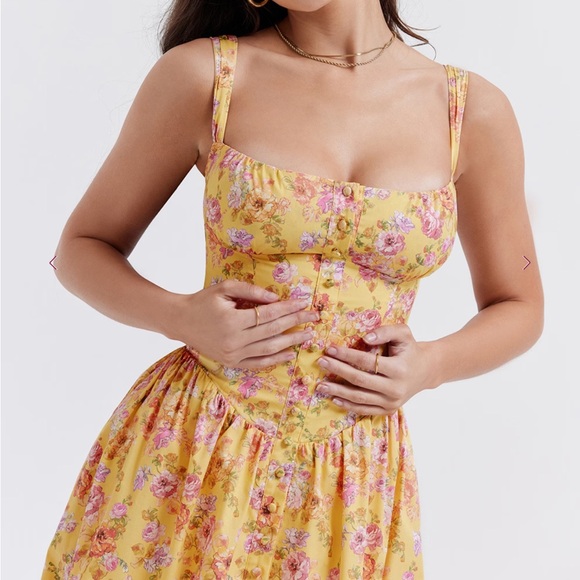 House of cb Tatiana Floral Yellow Mdi Dress - nwot, size small - Picture 2 of 7
